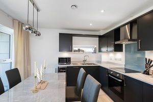 Kitchen-Dining- click for photo gallery